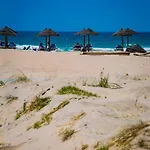 Bari Отель *