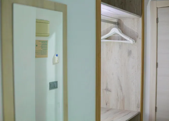 Bari 酒店 科尼尔-德拉弗龙特拉