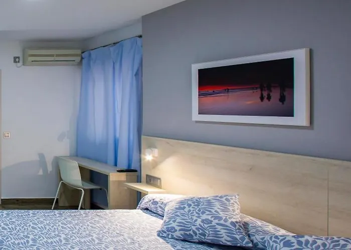 Bari 酒店 科尼尔-德拉弗龙特拉