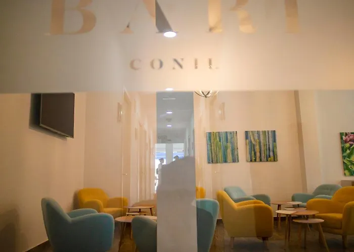 Bari מלון קוניל דה לה פרונטרה