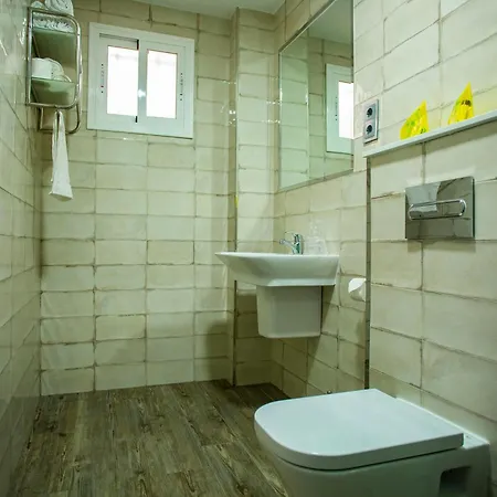 Готель Bari Коніль-де-ла-Фронтера