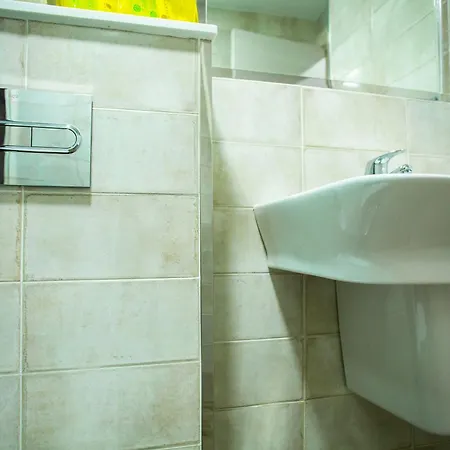 Bari * Коніль-де-ла-Фронтера